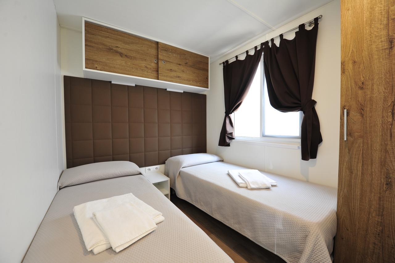 Camping Bella Italia Peschiera del Garda Bagian luar foto